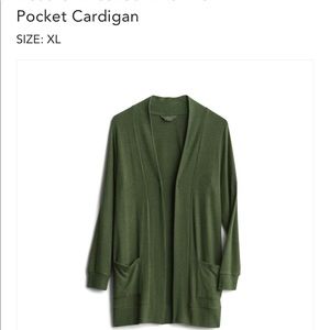 XL Market and spruce cardigan.